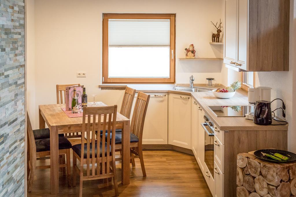 ביברוויר Zugspitzchalets חדר תמונה